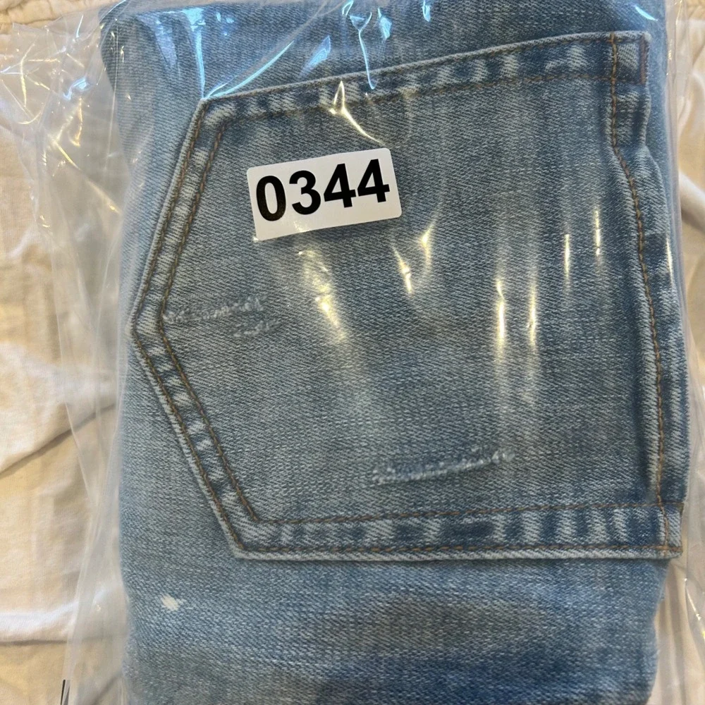 Cabi Cinch‎ Skinny Jeans Med Wash Paint Splatter Distressed Raw Hem 5492 Size 4